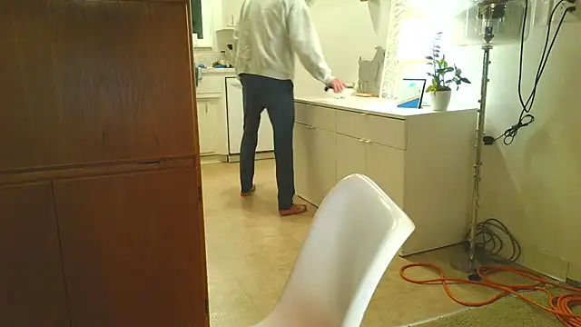 Snapshot of costanza7070 chatting on 11.14.25 costanza7070 online show from 11.14.25