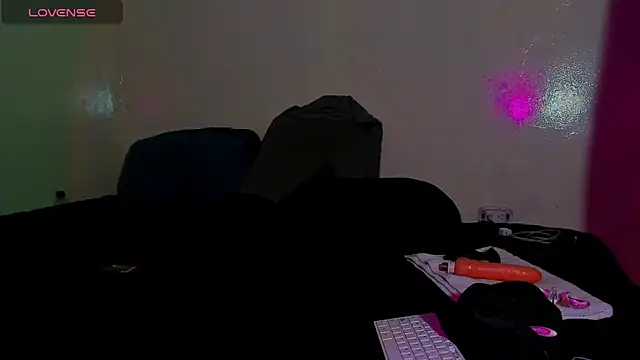 Piggy Eddy online show from 03.15.26