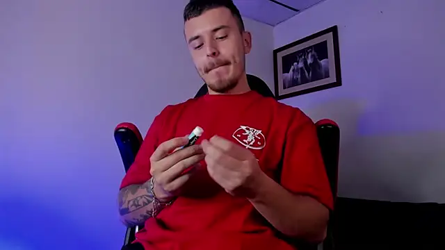 james connor2 online show from 12.03.24
