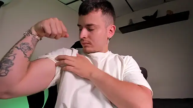 james connor2 online show from 02.12.26