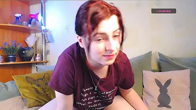 Snapshot of Caroline1995 chatting on 11.09.25 Caroline1995 online show from 11.09.25