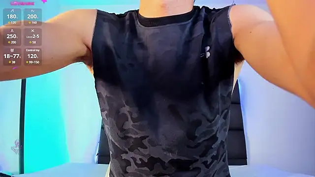 Snapshot of steven_hott8 chatting on 03.09.25 steven hott8 online show from 03.09.25