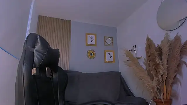 NatyFerrer  online show from 10.31.25