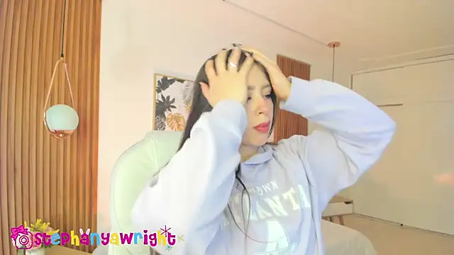 Snapshot of TiffanyWright chatting on 03.22.25 TiffanyWright online show from 03.22.25