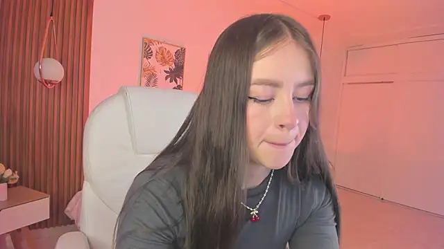 Snapshot of TiffanyWright chatting on 09.12.25 TiffanyWright online show from 09.12.25