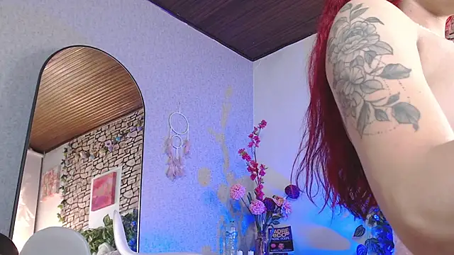 Cassie fletcher  online show from 12.04.24