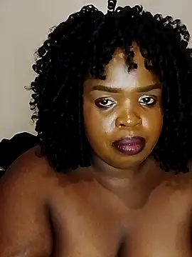 Snapshot of smileyass chatting on 12.05.24 smileyass online show from 12.05.24