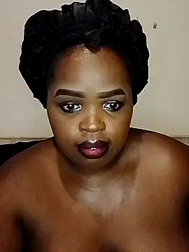 Snapshot of smileyass chatting on 12.13.24 smileyass online show from 12.13.24