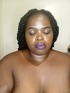 Snapshot of smileyass chatting on 02.20.25 smileyass online show from 02.20.25