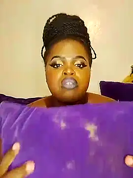 Snapshot of smileyass chatting on 03.01.25 smileyass online show from 03.01.25