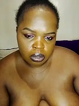 Snapshot of smileyass chatting on 03.09.25 smileyass online show from 03.09.25