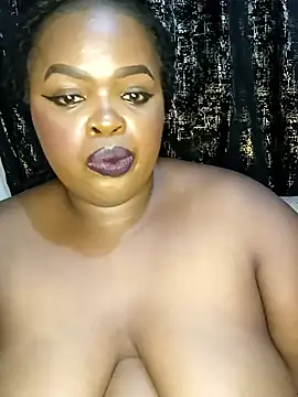 Snapshot of smileyass chatting on 09.25.25 smileyass online show from 09.25.25