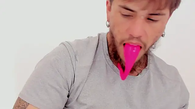 Beard xox online show from 10.13.25