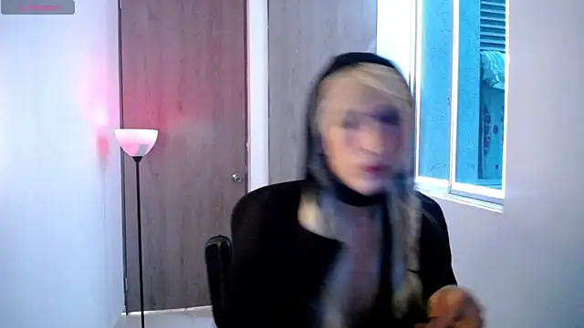 Snapshot of jadeluu chatting on 02.10.25 jadeluu online show from 02.10.25