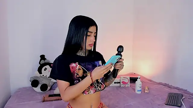 Snapshot of shadowcatt_ chatting on 12.03.24 shadowcatt online show from 12.03.24