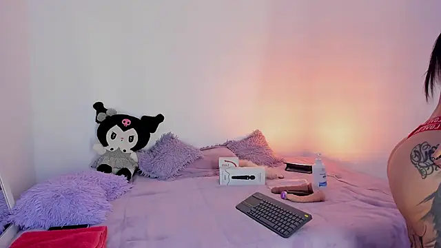 Snapshot of shadowcatt_ chatting on 12.11.24 shadowcatt online show from 12.11.24