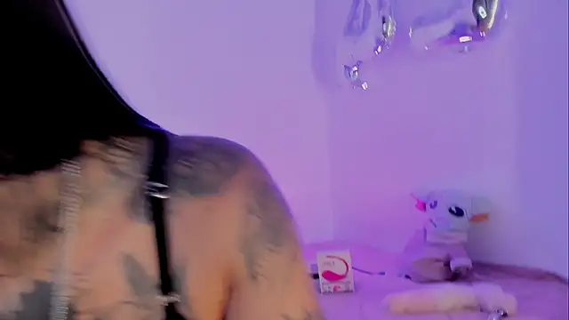 Snapshot of shadowcatt_ chatting on 01.17.25 shadowcatt online show from 01.17.25