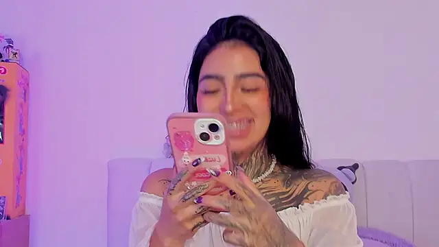 shadowcatt  online show from 11.28.25