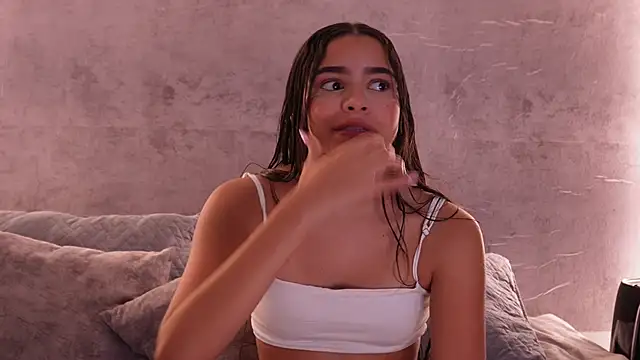 Snapshot of Nicky_and_Blake chatting on 02.24.26 Nicky and Blake online show from 02.24.26