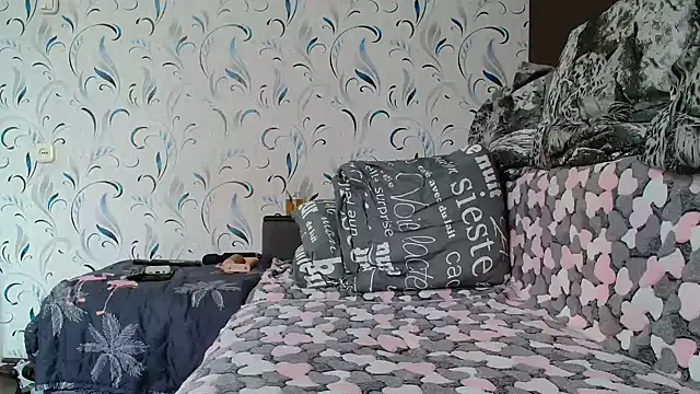 Snapshot of Vika_ chatting on 03.13.25 Vika online show from 03.13.25