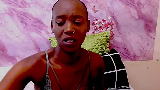 Snapshot of EbonyOlive69 chatting on 02.12.26 EbonyOlive69 online show from 02.12.26