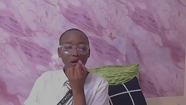 Snapshot of EbonyOlive69 chatting on 02.15.26 EbonyOlive69 online show from 02.15.26