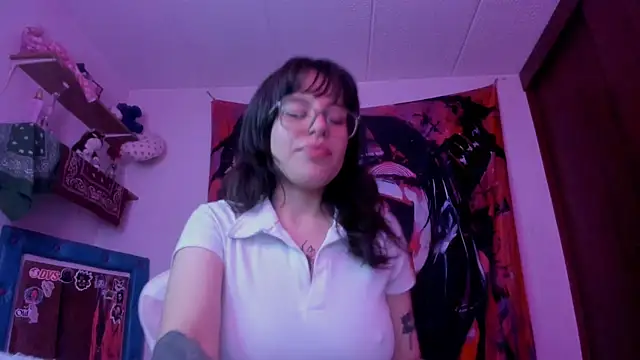 Lucyfx666 online show from 05.15.26
