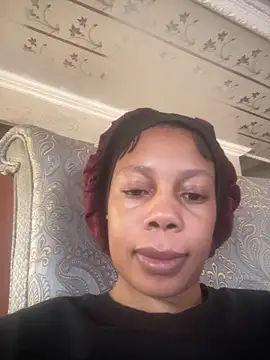 NAUGHTYSHALOTXX online show from 10.09.25