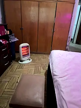 Snapshot of Mizztikaa chatting on 10.06.25 Mizztikaa online show from 10.06.25