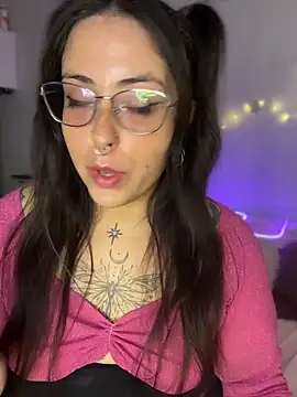 Mizztikaa online show from 04.29.26