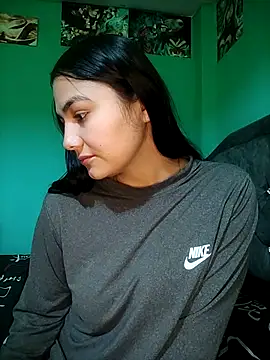 Nahiara velez online show from 04.18.26