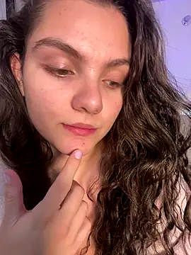 Snapshot of eva_y_marcelo chatting on 09.25.25 eva y marcelo online show from 09.25.25