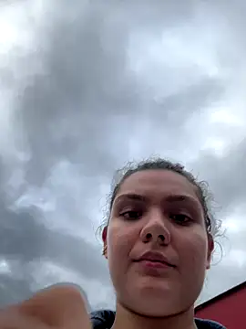 Snapshot of eva_y_marcelo chatting on 10.01.25 eva y marcelo online show from 10.01.25