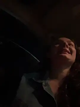 Snapshot of eva_y_marcelo chatting on 10.20.25 eva y marcelo online show from 10.20.25