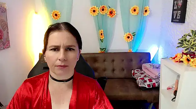 Snapshot of victoria_jones chatting on 03.21.25 victoria jones online show from 03.21.25