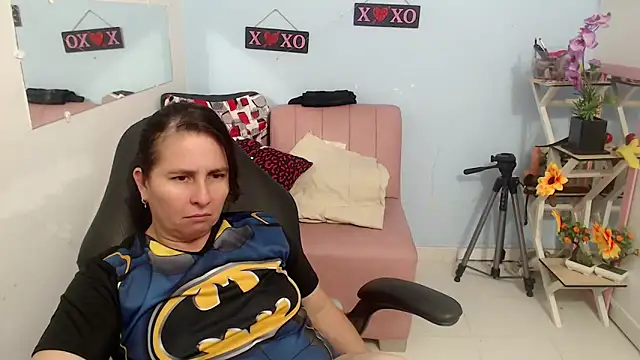 victoria jones online show from 11.14.25