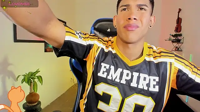 Damian latinxxx online show from 03.02.26