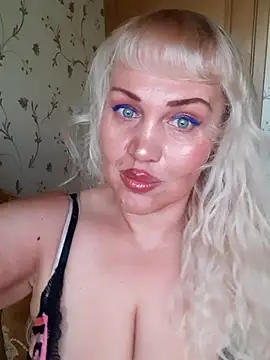 IsabellaBoni online show from 10.11.25