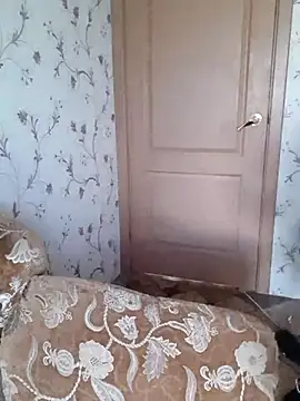 IsabellaBoni online show from 10.13.25