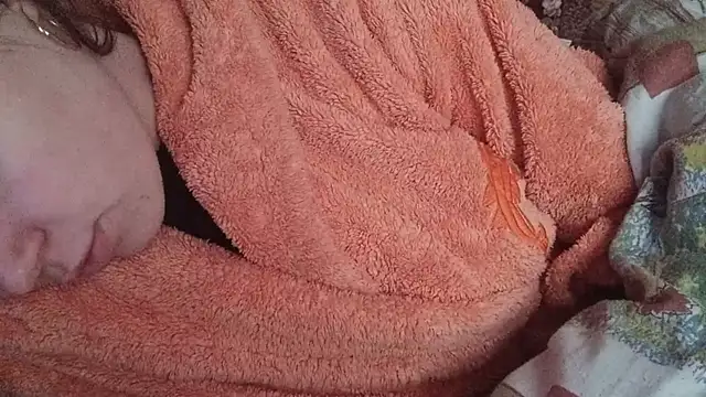 Snapshot of MarieFerguson chatting on 12.27.24 MarieFerguson online show from 12.27.24