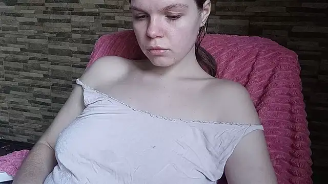 Snapshot of MarieFerguson chatting on 01.07.25 MarieFerguson online show from 01.07.25