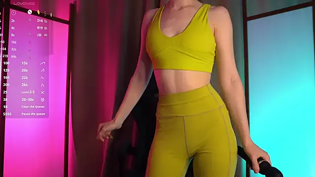 Snapshot of brendacom chatting on 10.01.25 brendacom online show from 10.01.25