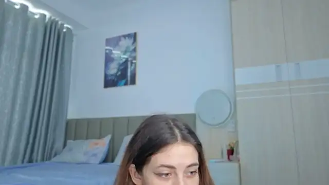 Snapshot of sweety_vikky chatting on 05.17.26 sweety vikky online show from 05.17.26