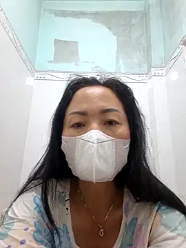 Baby-sexytits18 online show from 10.27.25