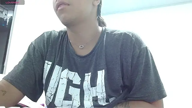 Kamilasalazar online show from 09.15.25