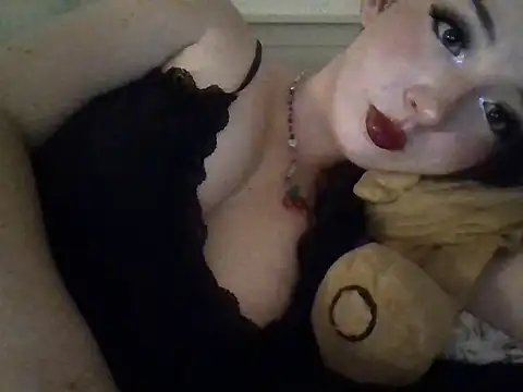 Cerisee04 online show from 10.16.25