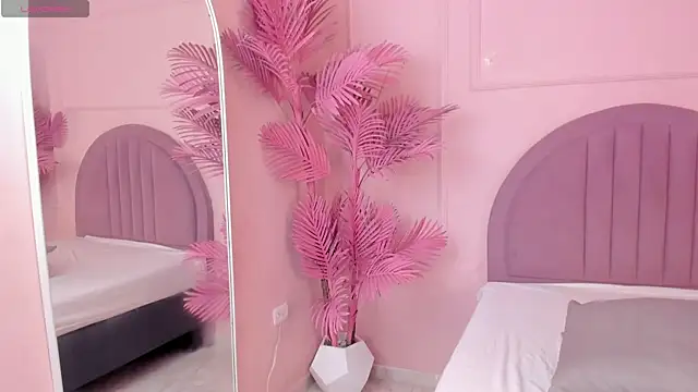 Isabellsmmith online show from 09.30.25