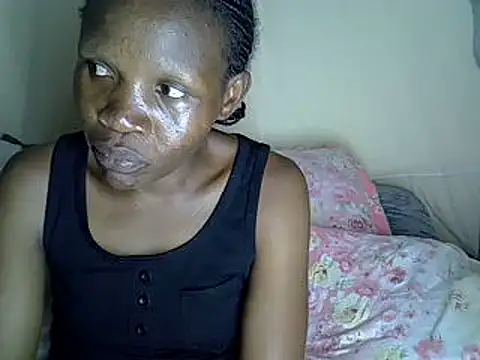 Snapshot of Sweet_serah chatting on 03.19.25 Sweet serah online show from 03.19.25