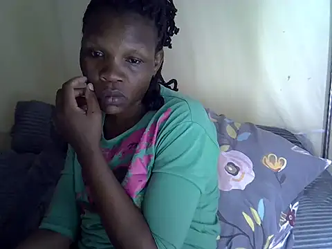 Snapshot of Sweet_serah chatting on 09.25.25 Sweet serah online show from 09.25.25