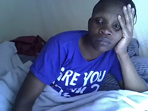 Snapshot of Sweet_serah chatting on 10.19.25 Sweet serah online show from 10.19.25